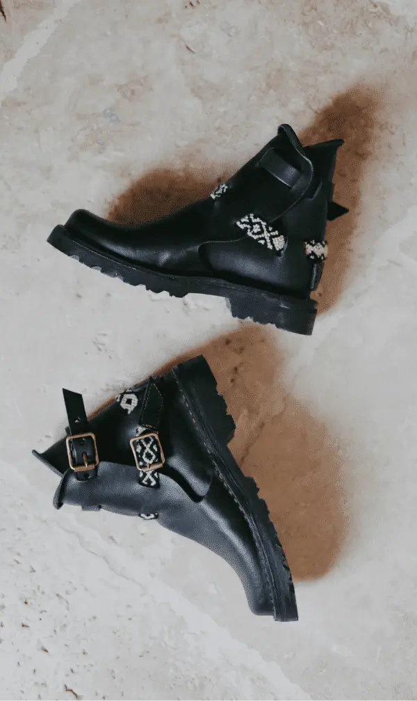 Black Macramé Straps